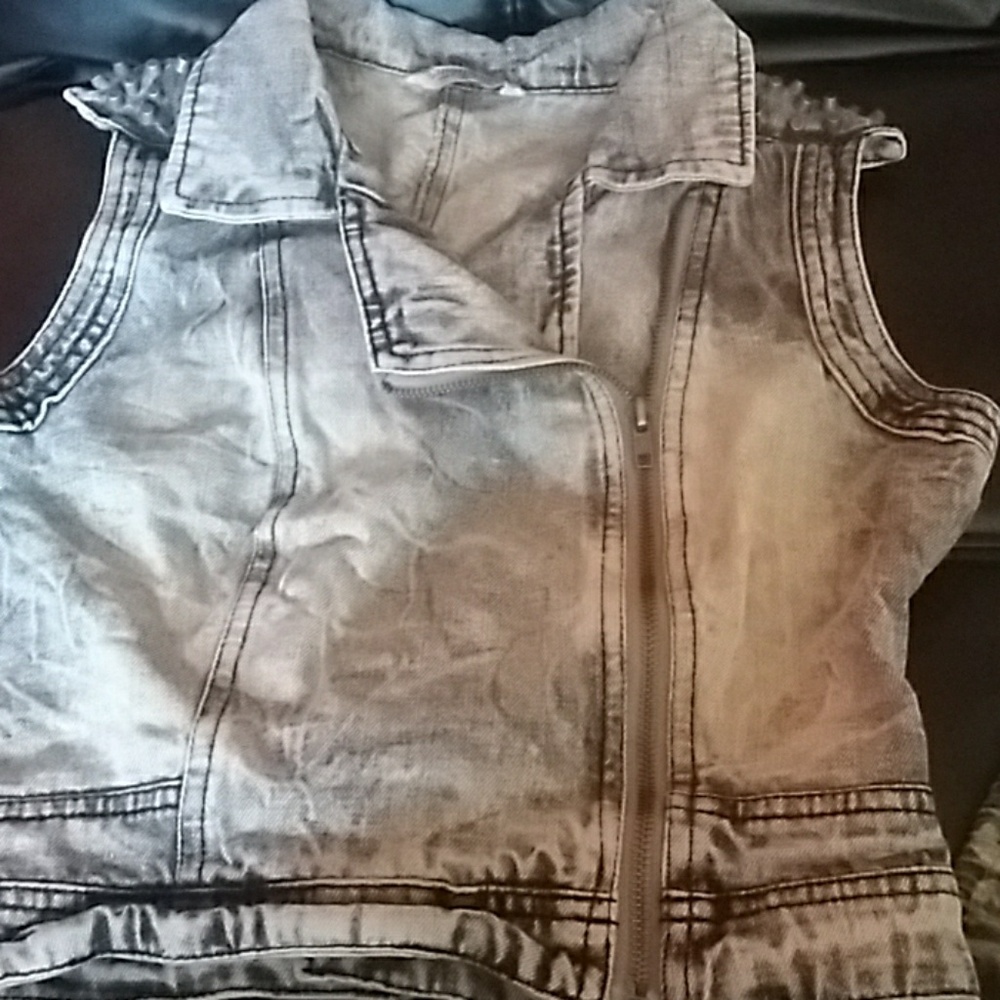 Jean vest - Picture 3 of 4